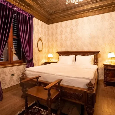 Castle Boutique * Tirana