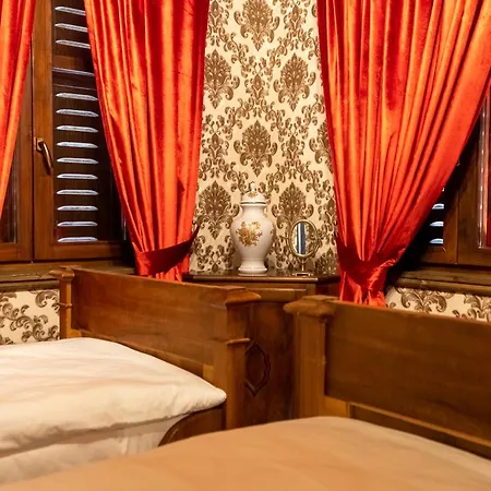 Castle Boutique Hotel Tirana