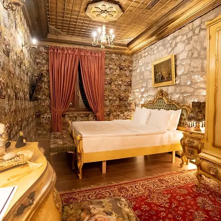 Castle Boutique Hotel