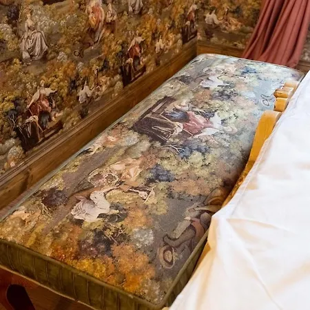 Castle Boutique Hotel