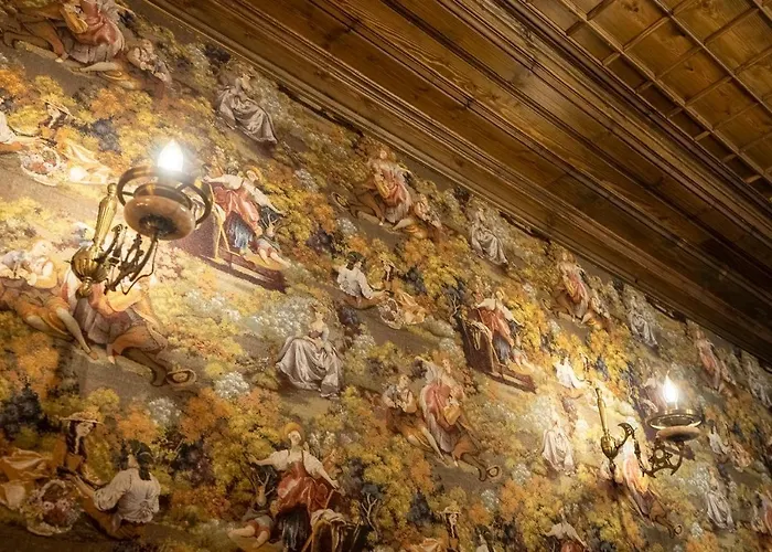 Castle Boutique Hotel *