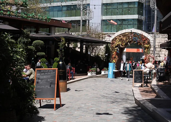 Castle Boutique Hotel Tirana