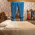 Castle Boutique Hotel