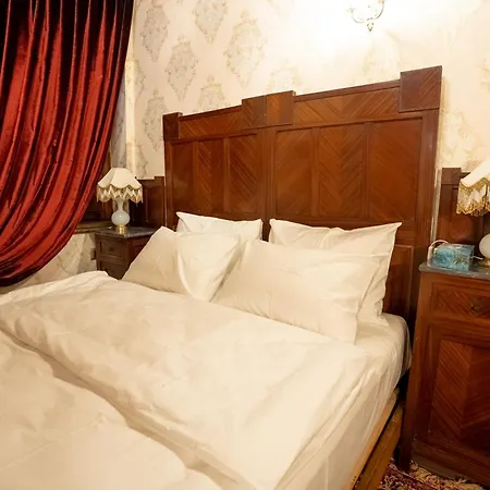 Castle Boutique Hotel Tirana
