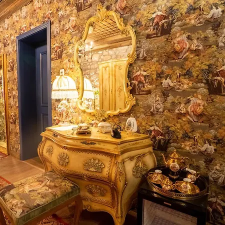 فندق Castle Boutique *