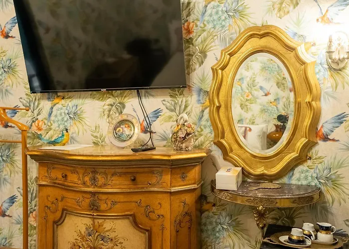 Castle Boutique טיראנה