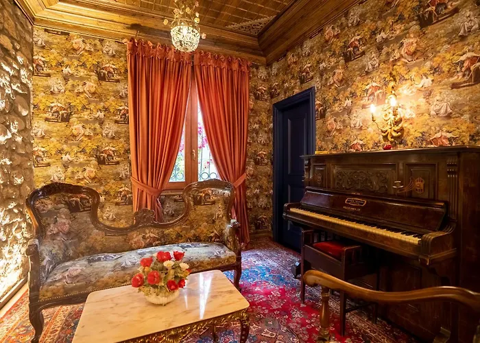 Castle Boutique تيرانا